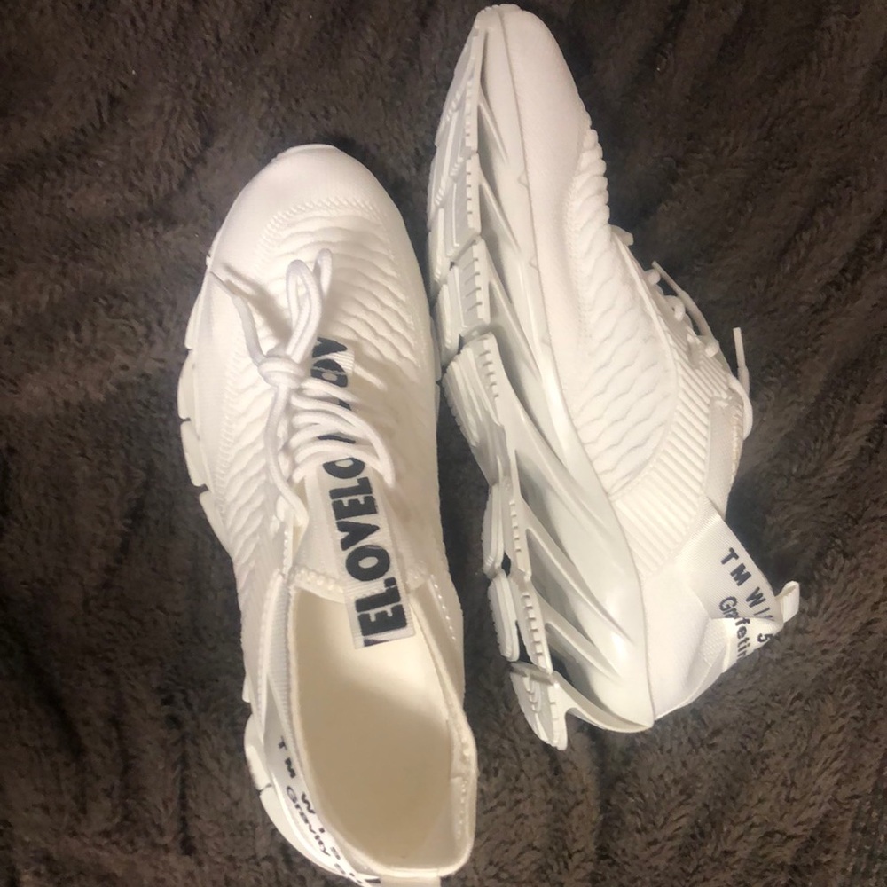 White Athletic Men's Shoes